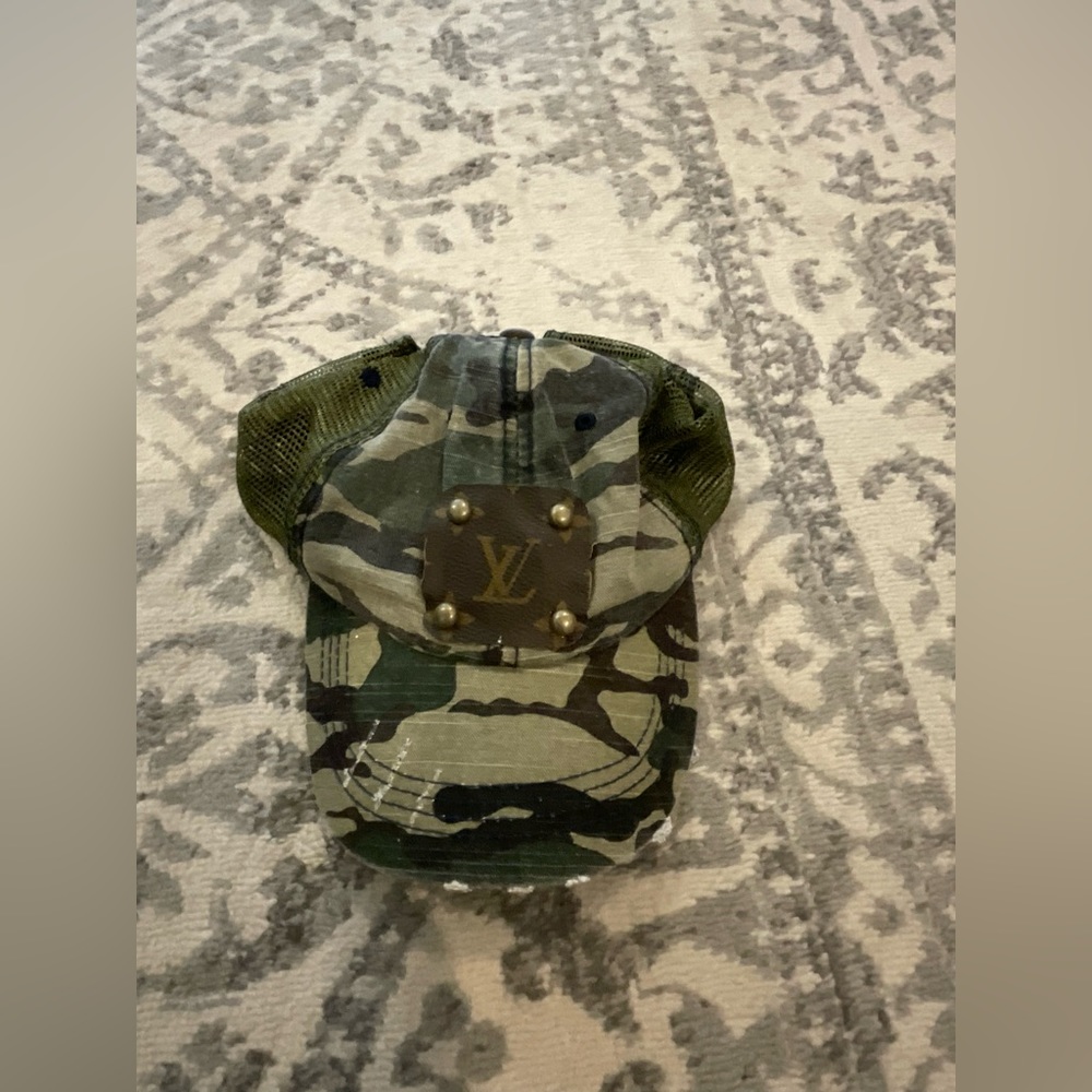 Louis Vuitton hat